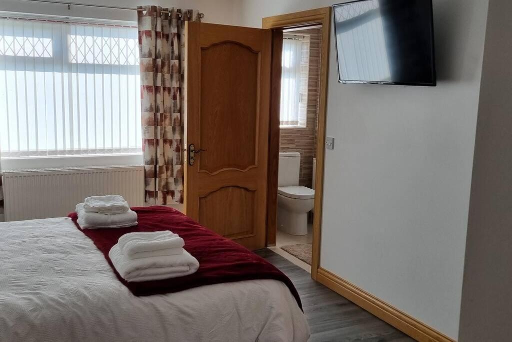 Grace'S Place With Hot Tub & Games Room Carrickfergus Dış mekan fotoğraf